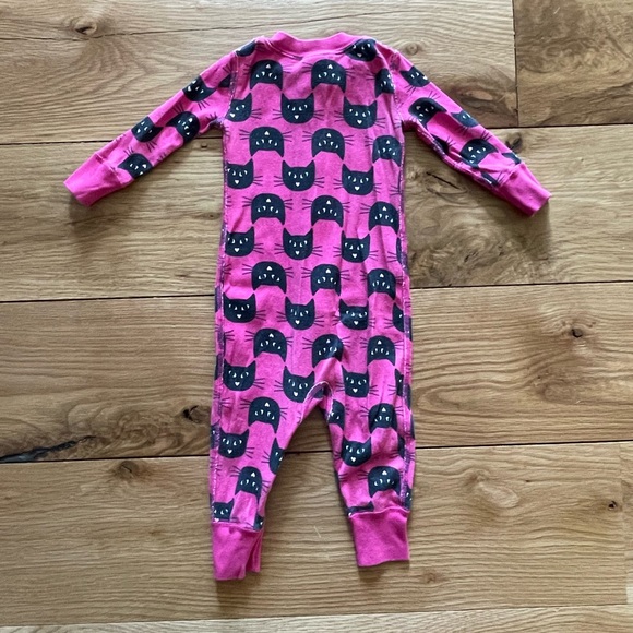 💫3 for $25💫 Hanna Andersson Zip Sleeper - Picture 2 of 4